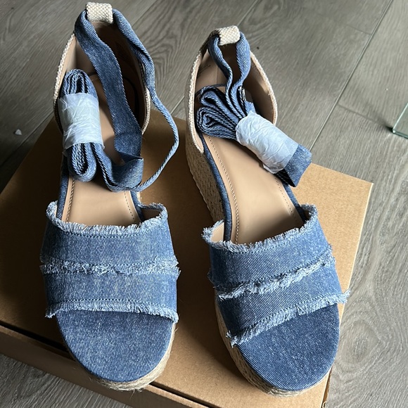 JUST FAB Denim Jeans Espadrille Platform Wedge Sandal - NWOT - Size 8 - Picture 6 of 10